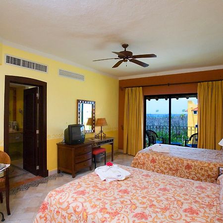 Occidental Grand Cozumel Bagian luar foto